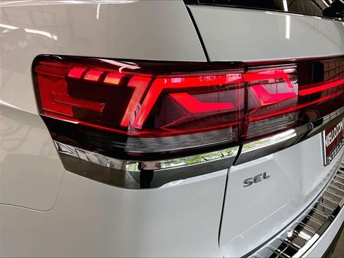 New 2026 Volkswagen Atlas SEL image 24