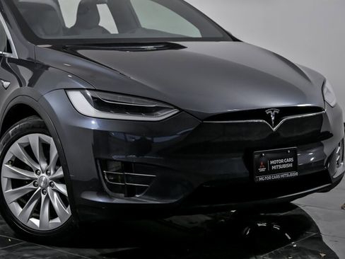 Used 2016 Tesla Model X 75D image 2