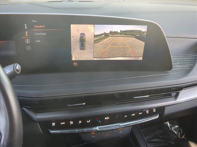 Used 2025 Cadillac XT4 Premium Luxury FWD image 13