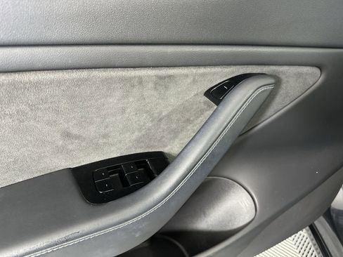 Used 2019 Tesla Model 3 RWD image 13