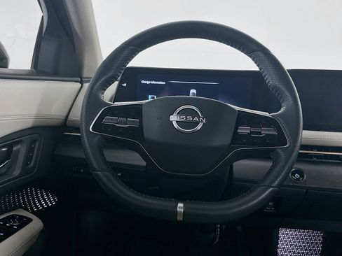 Used 2023 Nissan Ariya FWD image 18