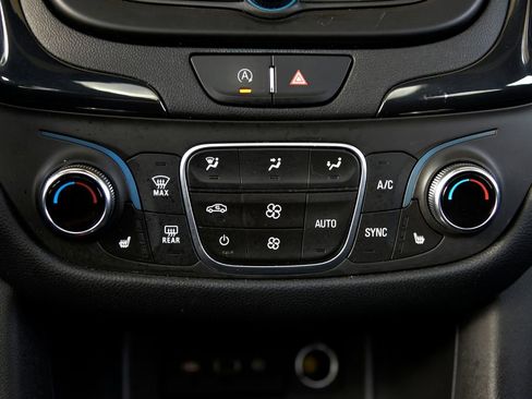 Used 2022 Chevrolet Equinox RS image 24