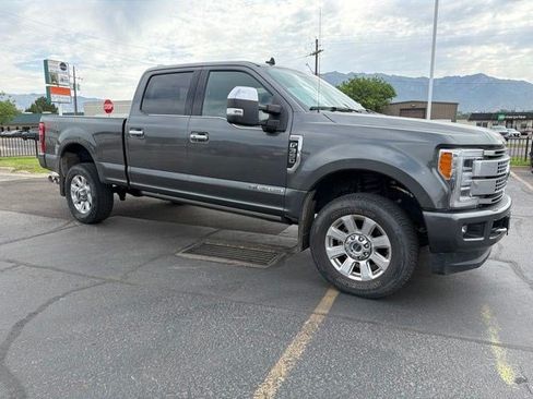 Used 2019 Ford F350 Platinum w/ Platinum Ultimate Package AWD/4WD image 3