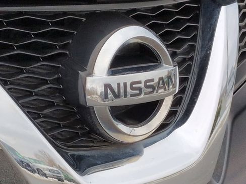 Used 2016 Nissan Rogue S image 12