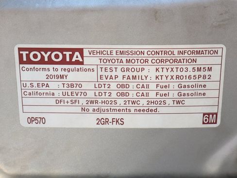 Used 2019 Toyota Highlander XLE image 12