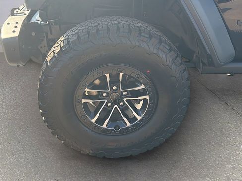 New 2026 Jeep Wrangler Unlimited Rubicon 392 w/ Quick Order Package 27X Moab AWD/4WD image 39