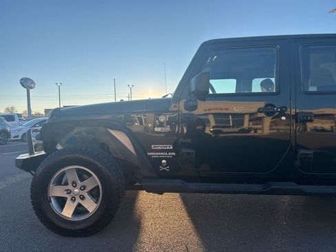Used 2014 Jeep Wrangler Unlimited Sport w/ Dual Top Group image 9