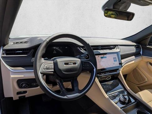 New 2026 Jeep Grand Cherokee Limited AWD/4WD image 3