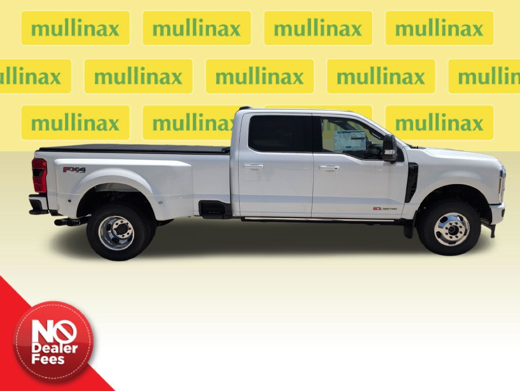 New 2026 Ford F350 Platinum w/ FX4 Off-Road Package AWD/4WD image 2