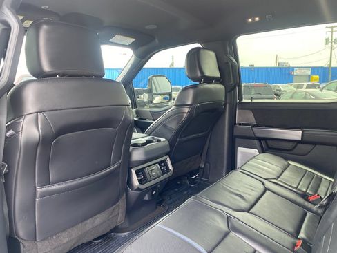 Used 2025 Ford F250 Platinum AWD/4WD image 17