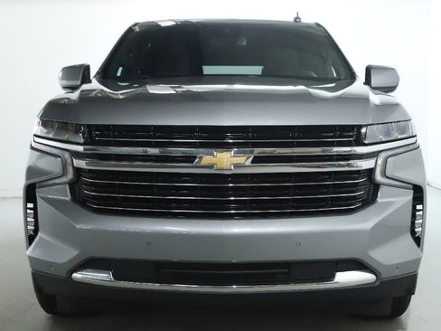Used 2023 Chevrolet Suburban LT image 7