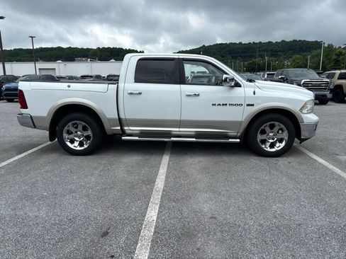 Used 2011 RAM 1500 Laramie AWD/4WD image 4
