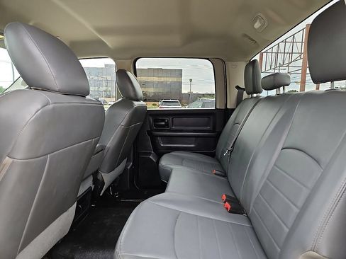 Used 2018 RAM 2500 Tradesman w/ Chrome Appearance Group AWD/4WD image 18
