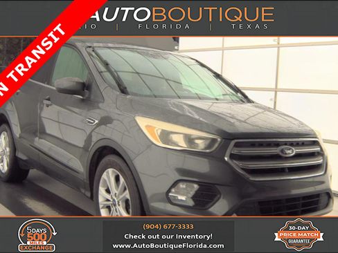 Used 2017 Ford Escape SE FWD image 1