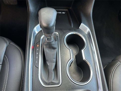 Certified 2023 Chevrolet Traverse LT image 30