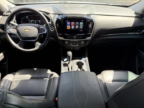 Used 2018 Chevrolet Traverse LT AWD/4WD image 16