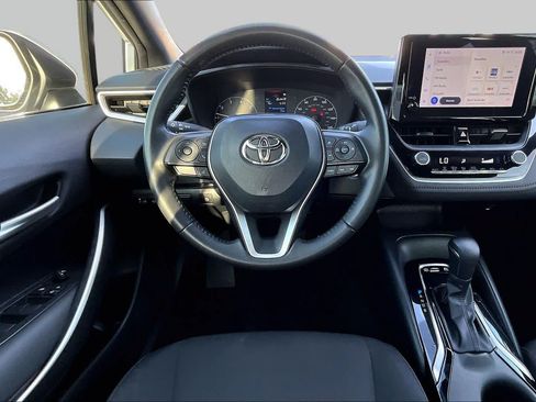 Used 2023 Toyota Corolla SE w/ SE Package FWD image 6