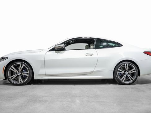 Used 2023 BMW 440i xDrive Coupe w/ Premium Package image 28