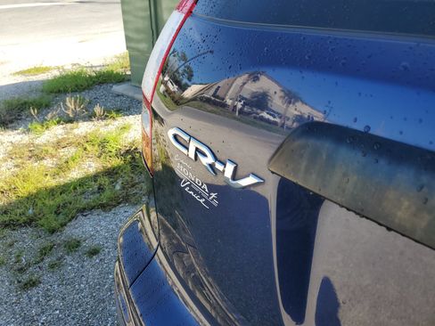 Used 2011 Honda CR-V LX image 7