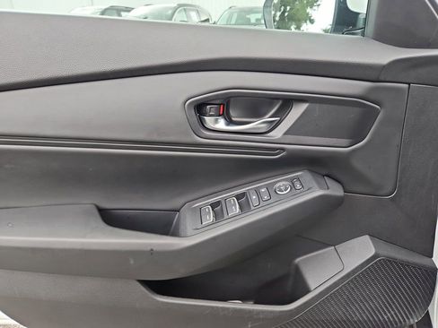 Used 2024 Honda Accord EX image 26