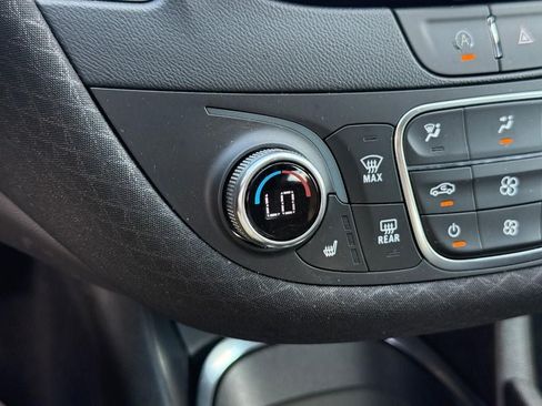 Used 2024 Chevrolet Malibu LT FWD image 23