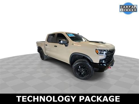 Used 2022 Chevrolet Silverado 1500 ZR2 w/ Technology Package image 2