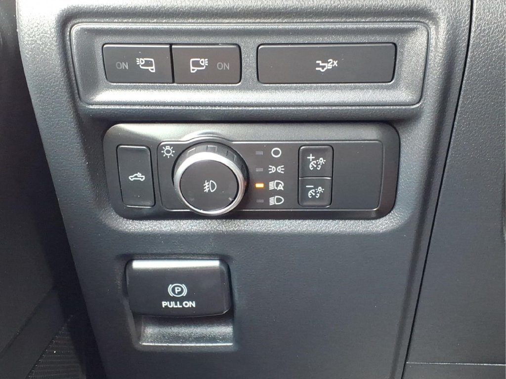 Used 2022 Ford F150 XLT w/ Equipment Group 302A High RWD image 26