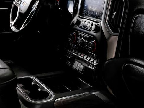 Used 2019 Chevrolet Silverado 1500 LTZ w/ LTZ Texas Edition AWD/4WD image 27