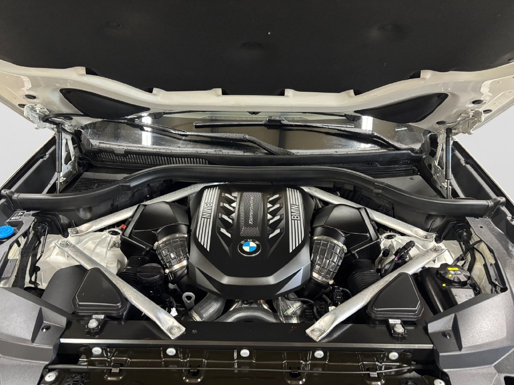 Used 2020 BMW X5 M50i w/ Executive Package AWD/4WD image 20