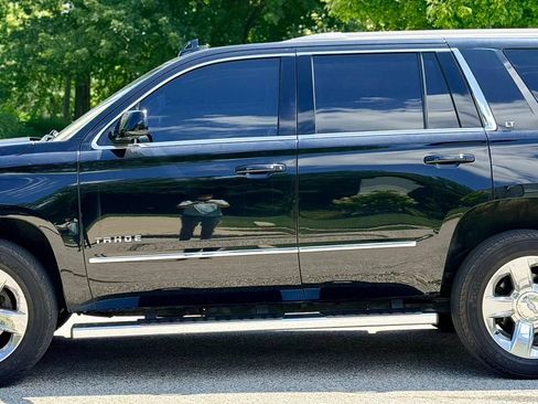 Used 2017 Chevrolet Tahoe LT w/ LT Signature Package AWD/4WD image 6