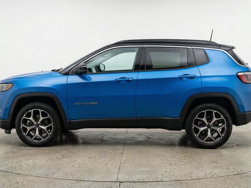 Used 2025 Jeep Compass Limited AWD/4WD image 5