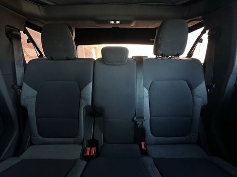 Used 2021 Ford Bronco 4-Door w/ Sasquatch Package image 24