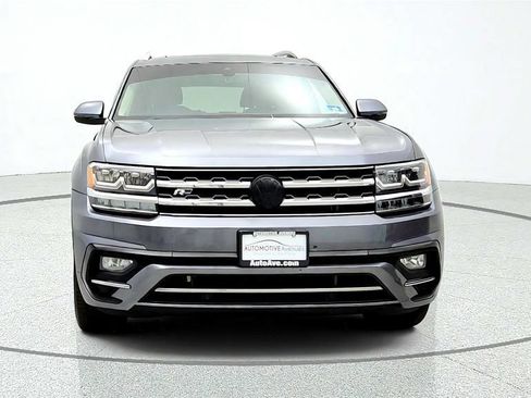 Used 2019 Volkswagen Atlas SEL R-Line FWD image 2