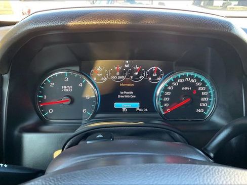 Used 2019 Chevrolet Suburban Premier image 20