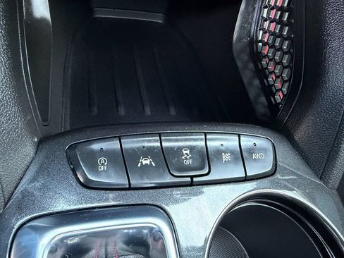 Used 2023 Chevrolet TrailBlazer RS w/ Sun and Liftgate Package AWD/4WD image 20