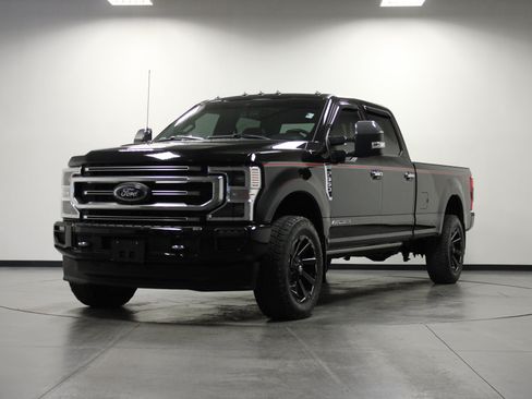 Used 2022 Ford F350 Platinum AWD/4WD image 8