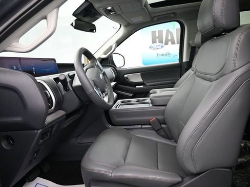 New 2025 Ford Expedition Max Active image 17