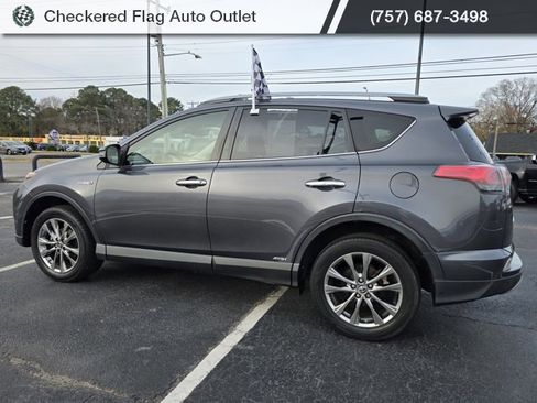 Used 2017 Toyota RAV4 Limited image 4