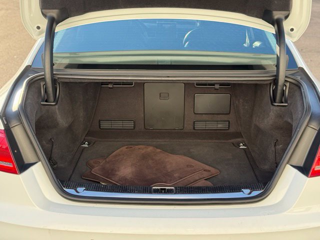 Used 2013 Audi S8 AWD/4WD image 40