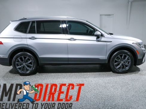 Used 2023 Volkswagen Tiguan SE FWD image 6