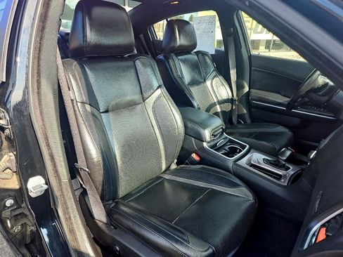 Used 2022 Dodge Charger SXT w/ Leather Interior Group image 11