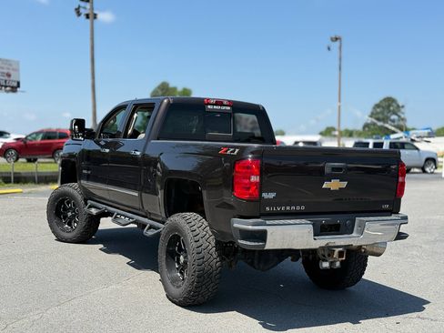 Used 2018 Chevrolet Silverado 2500 LTZ w/ Duramax Plus Package AWD/4WD image 5