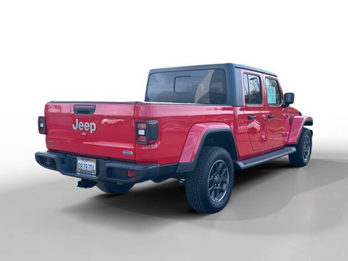 Used 2020 Jeep Gladiator Overland image 5