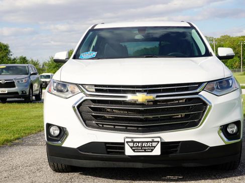 Used 2021 Chevrolet Traverse LT AWD/4WD image 3