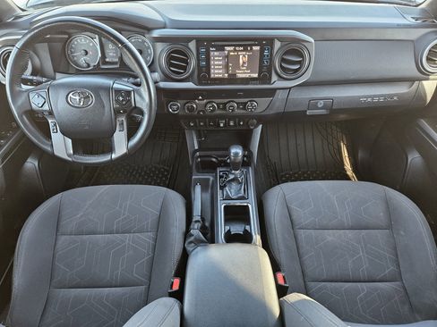 Used 2019 Toyota Tacoma TRD Off-Road w/ Technology Package image 25