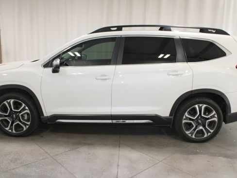 Used 2023 Subaru Ascent Limited w/ Technology Package AWD/4WD image 6