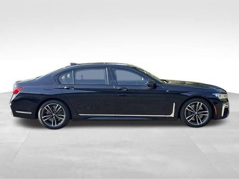 Used 2020 BMW 750i xDrive w/ Executive Package AWD/4WD image 9