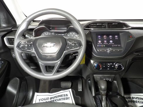 Used 2023 Chevrolet TrailBlazer LS image 11