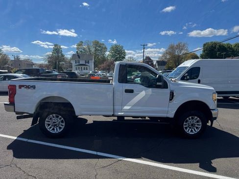 Used 2017 Ford F350 XL AWD/4WD image 4
