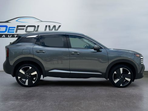 New 2025 Nissan Kicks SR w/ SR Premium Package AWD/4WD image 2